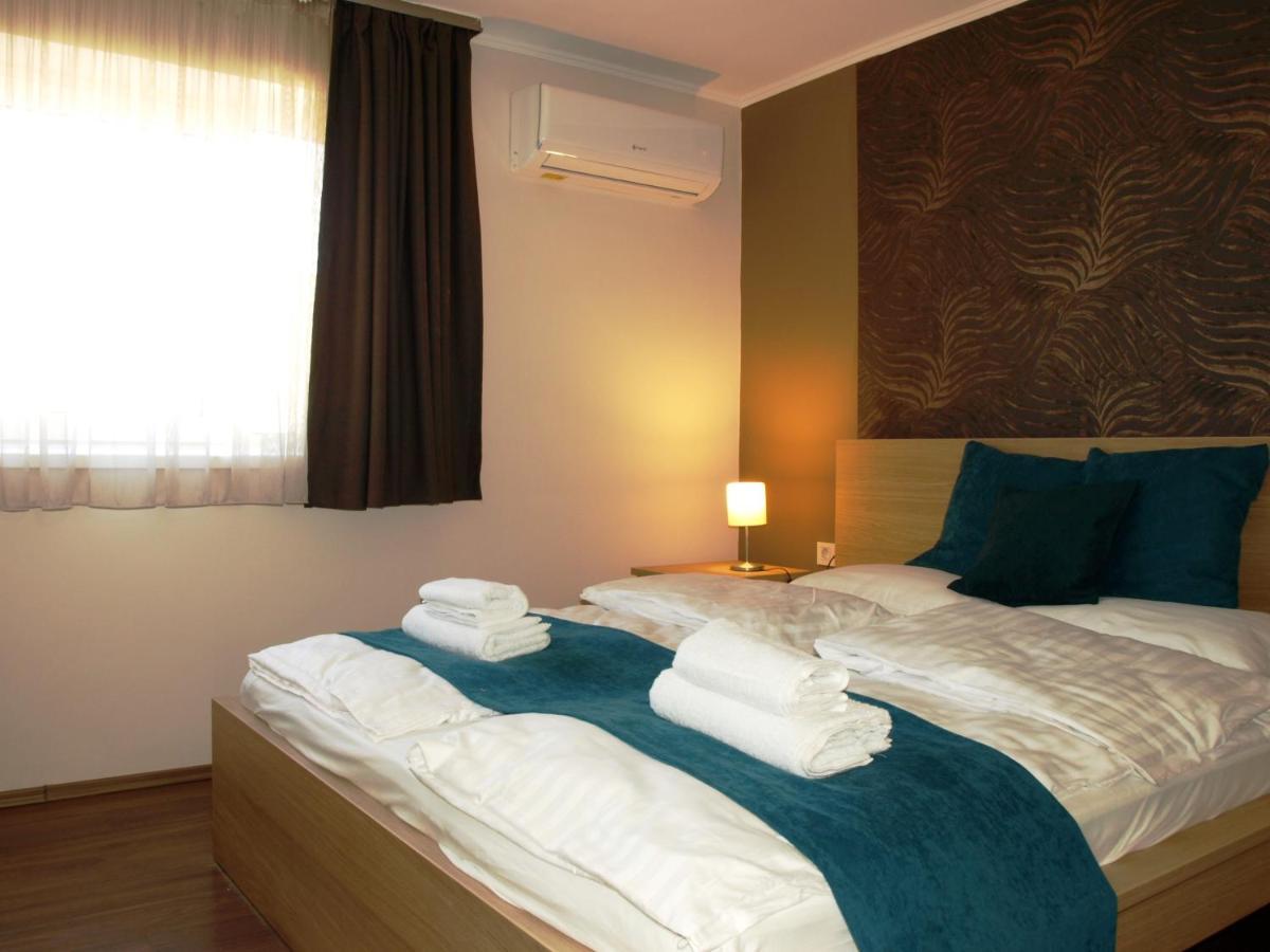 Balatonmáriafürdő Garden Club Panzio B&B 외부 사진