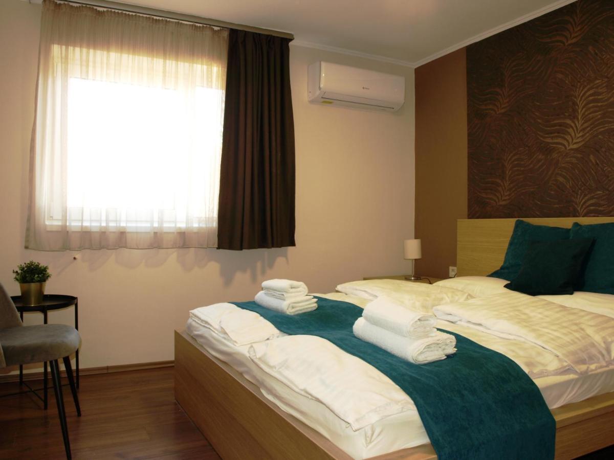 Balatonmáriafürdő Garden Club Panzio B&B 외부 사진