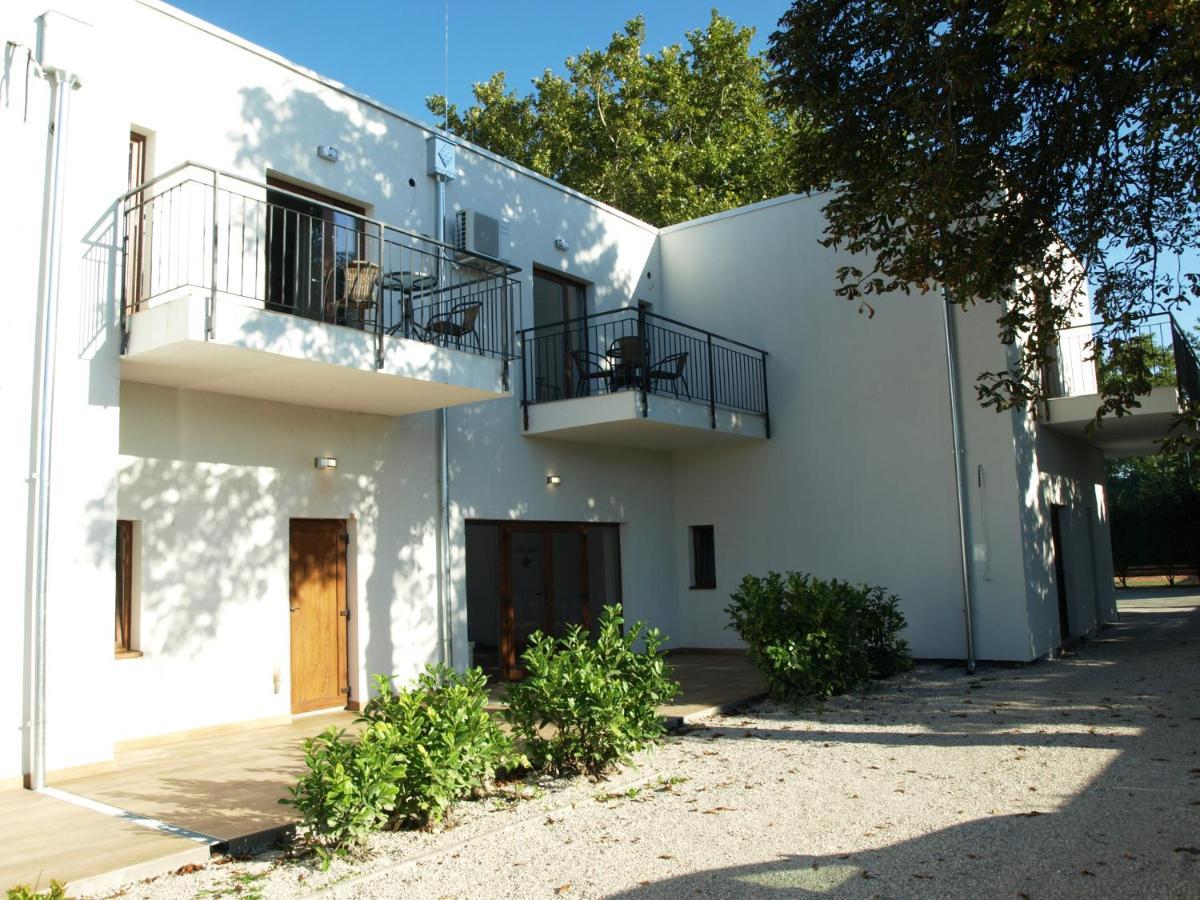 Balatonmáriafürdő Garden Club Panzio B&B 외부 사진