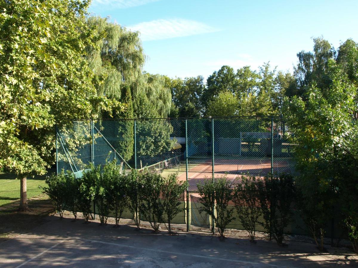 Balatonmáriafürdő Garden Club Panzio B&B 외부 사진