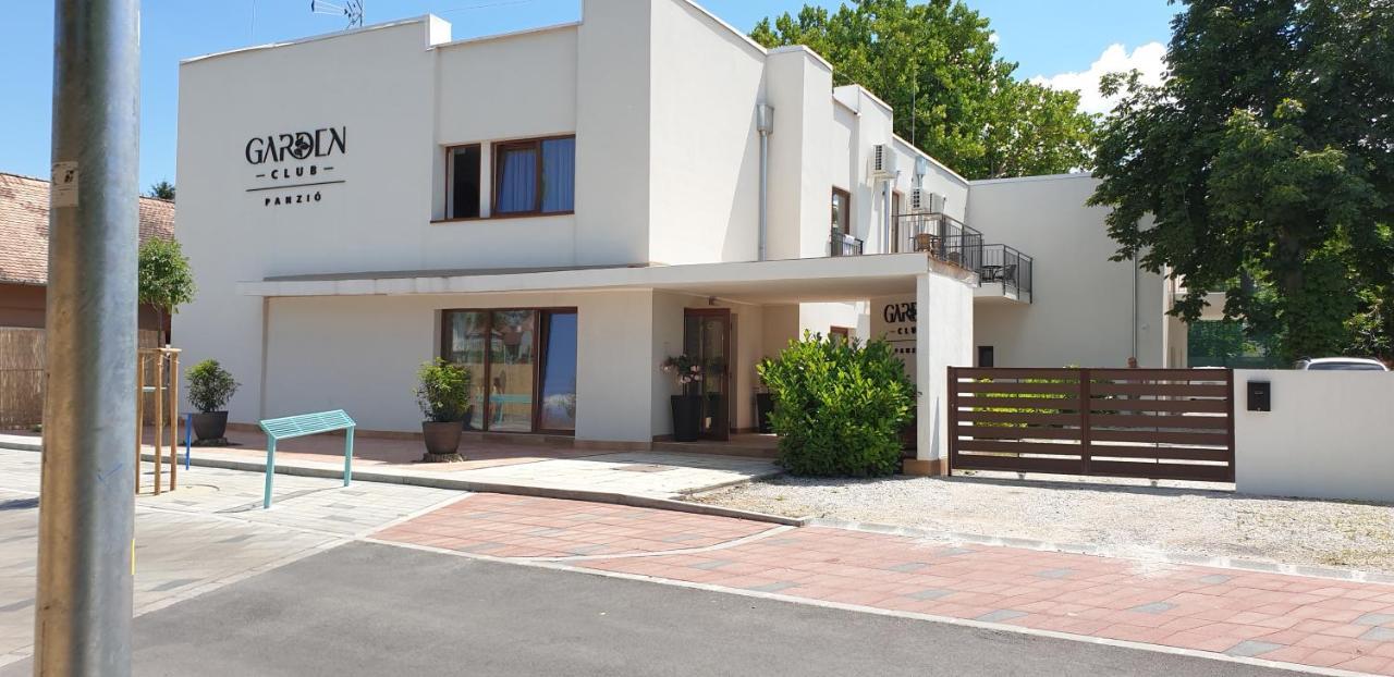 Balatonmáriafürdő Garden Club Panzio B&B 외부 사진