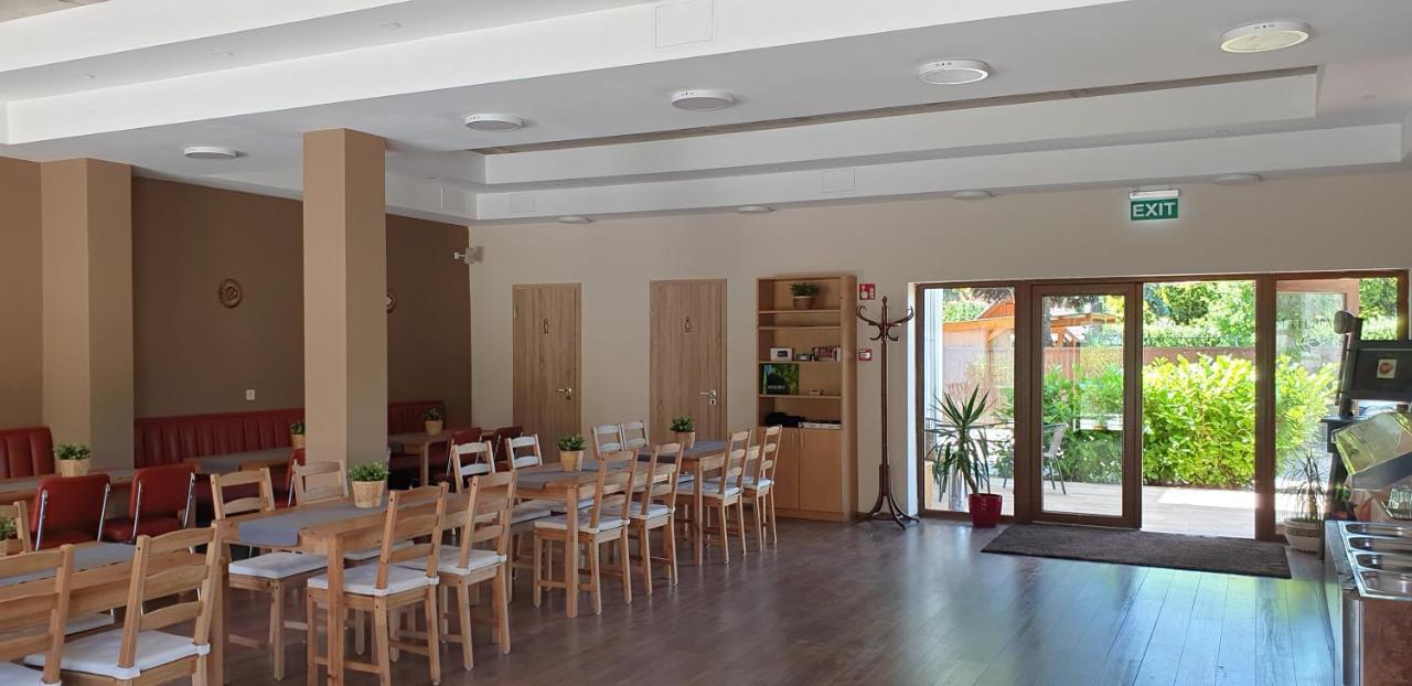 Balatonmáriafürdő Garden Club Panzio B&B 외부 사진